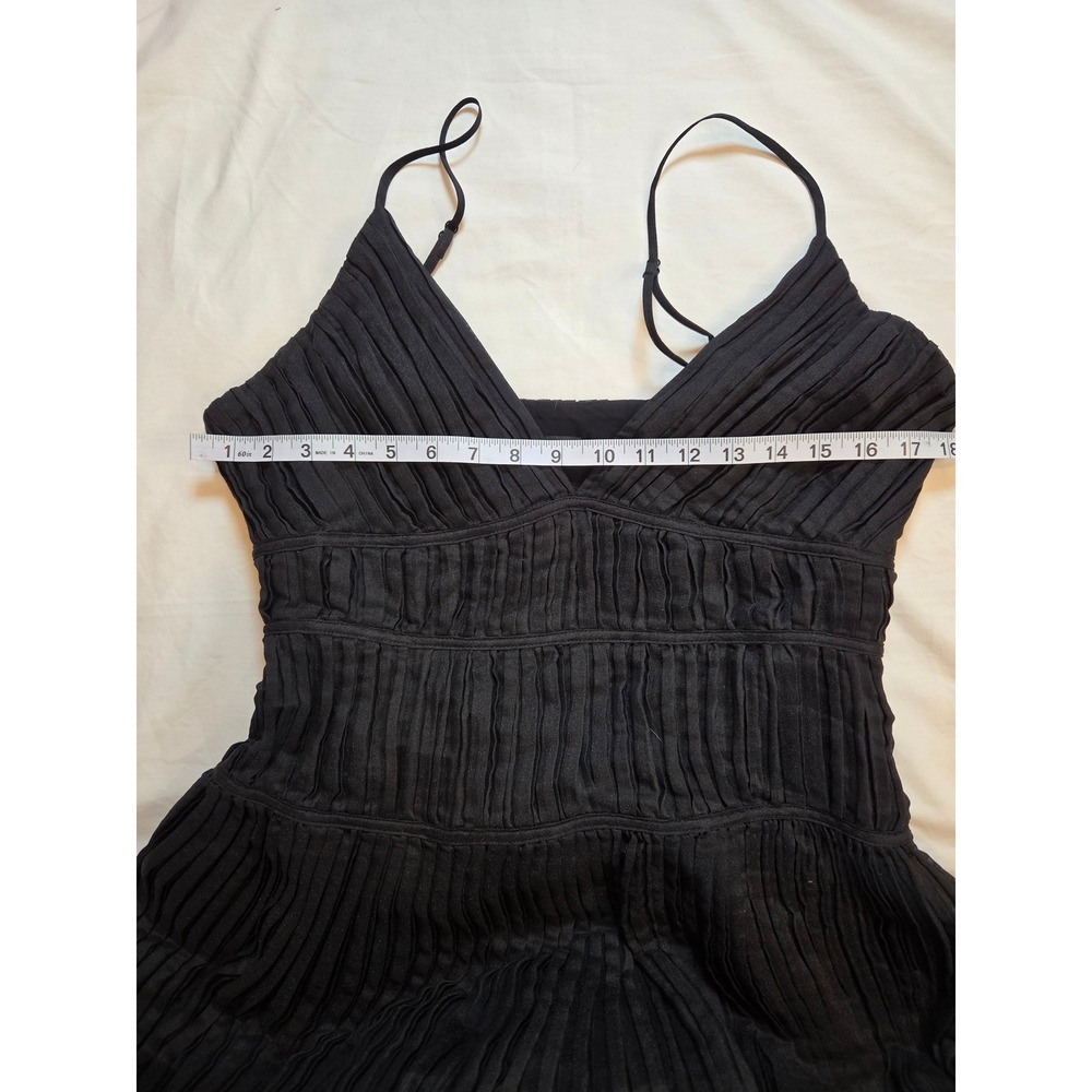 Banana Republic Black Pleated Maxi Dress Plunge V-Neck Linen Blend Size 10 - Picture 6 of 9